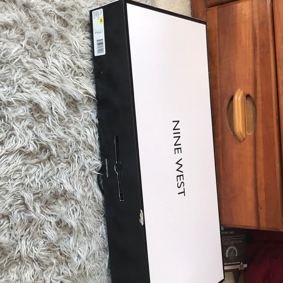 Nine West, over the knee boots - Picture 4 of 4